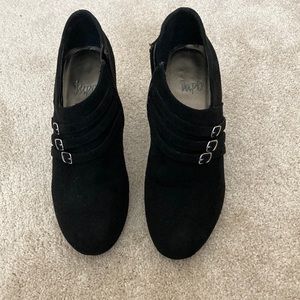 Impo black ankle boots